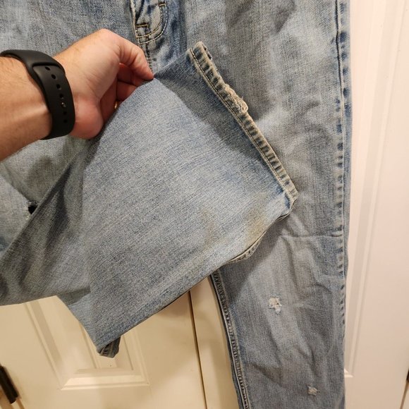 Urban Pipeline Relaxed Boot Cut  32 x 30 Men's Blue Jeans Light Wash Distressed - Picture 5 of 12